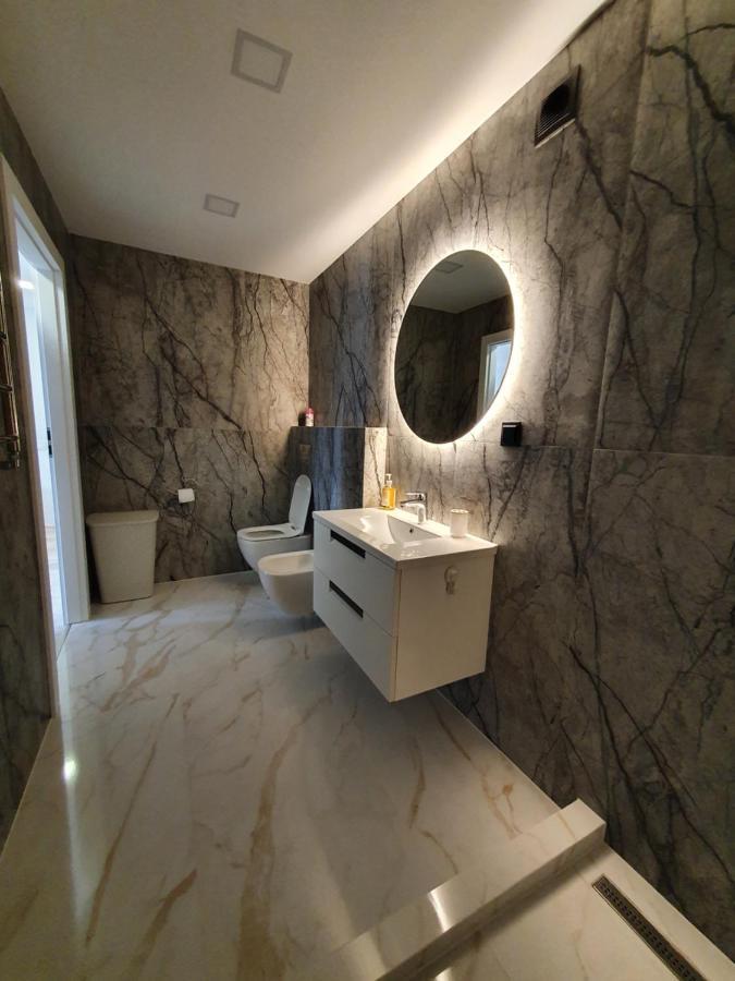 2-Bedrooms Apartment In City Center Siauliai Dış mekan fotoğraf