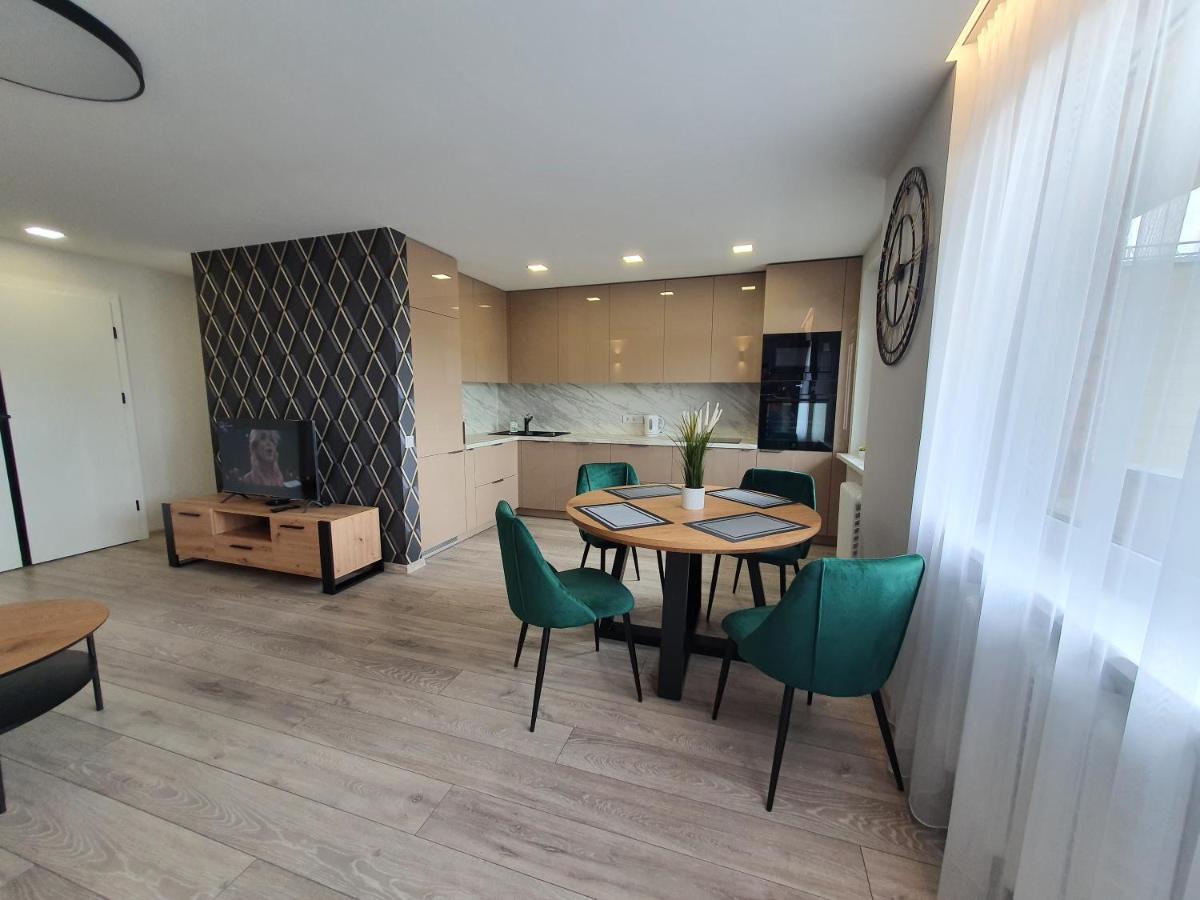 2-Bedrooms Apartment In City Center Siauliai Dış mekan fotoğraf